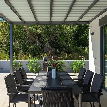 Feriehus Sunshine Tea Pula