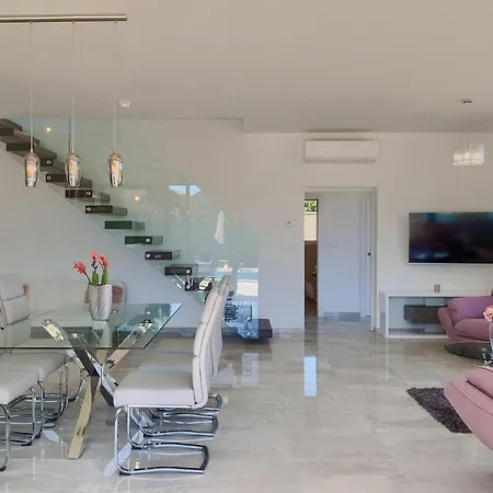 Sunshine Tea Holiday home Pula